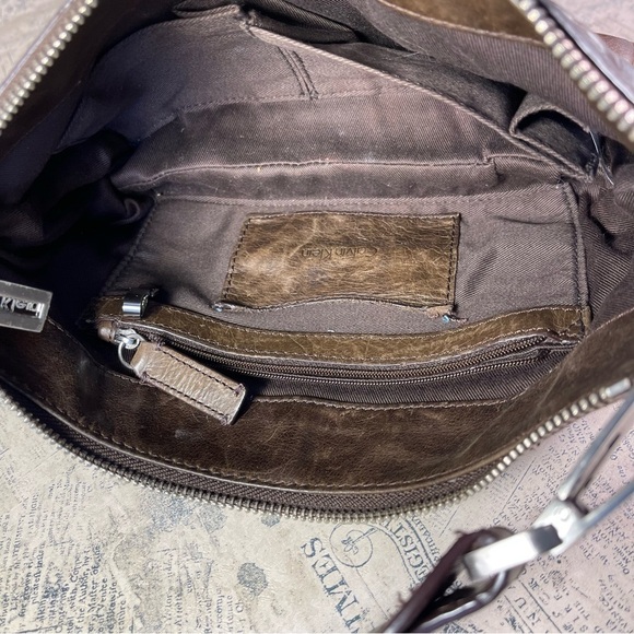 Calvin Klein leather shoulder bag - Picture 8 of 14